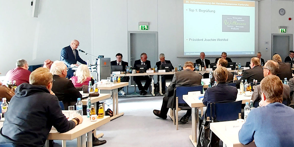 Titelbild Vollversammlung 2019