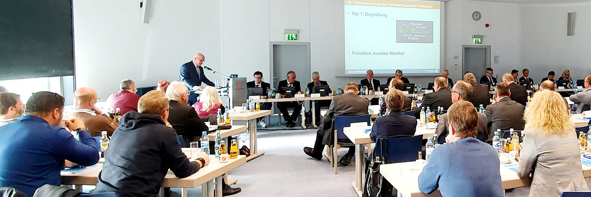 Titelbild Vollversammlung 2019